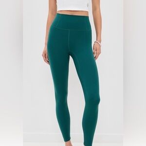 NWT Bandier Center Stage Elegant Hunter Green Women's Leggings